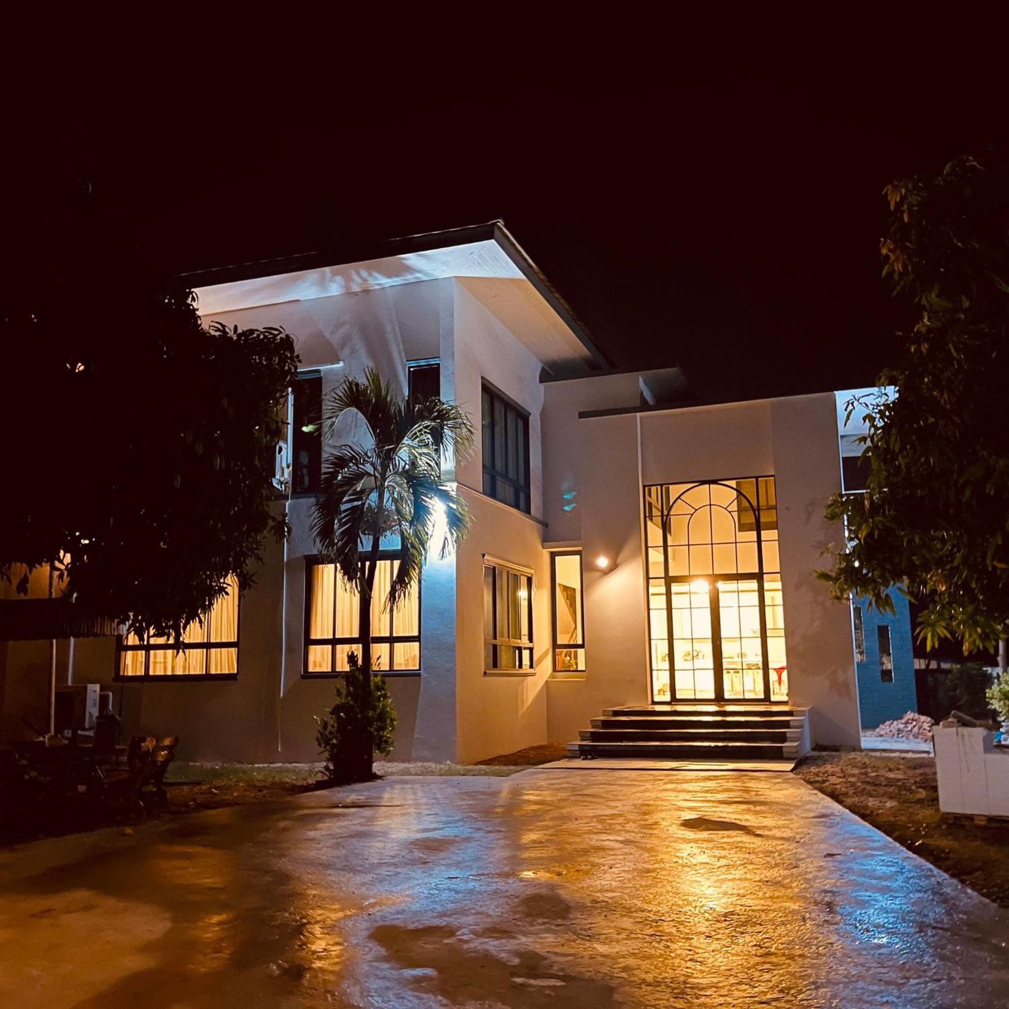 Romlaphass Boutique Villa Kalasin Eksteriør billede